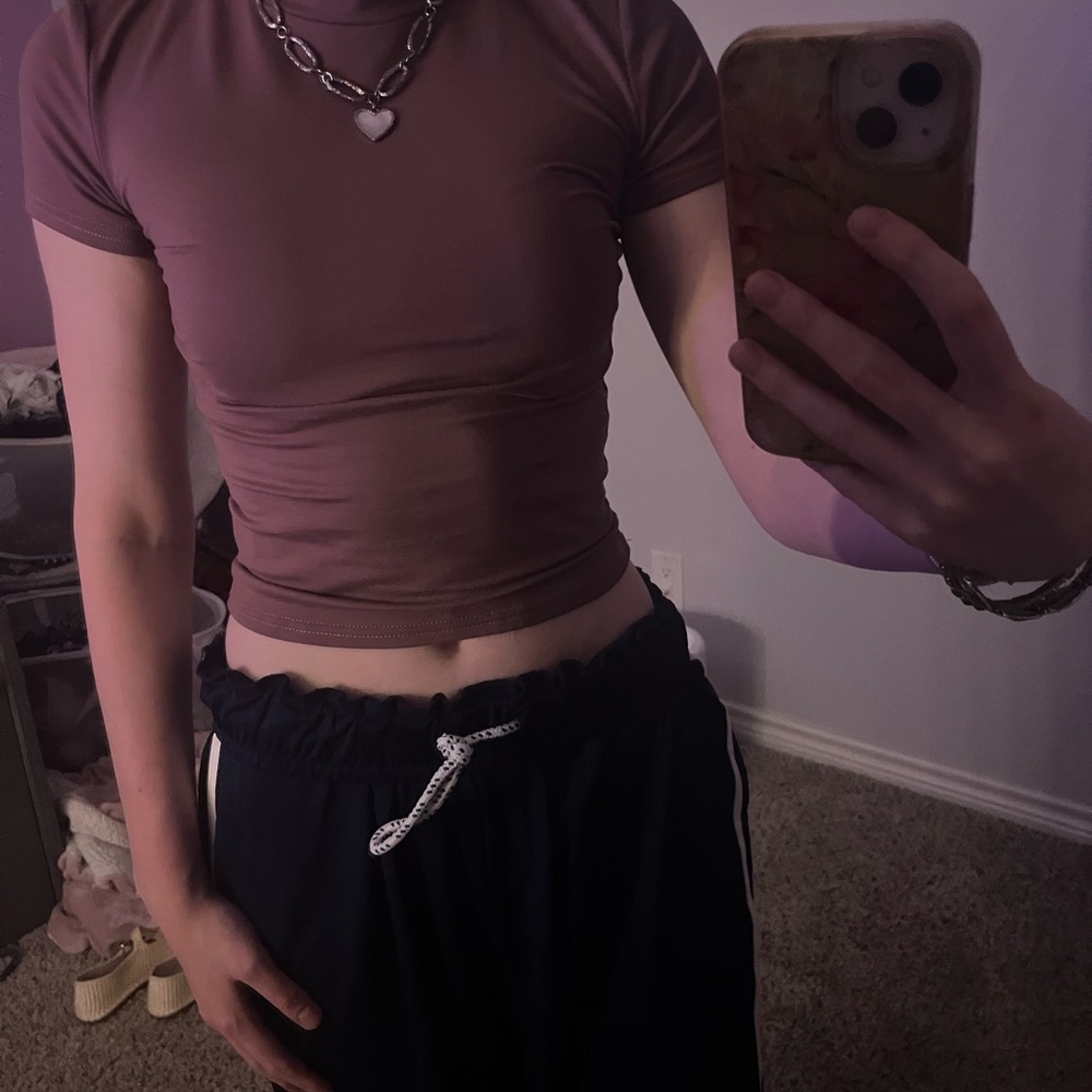Women's Plum Fitted Top